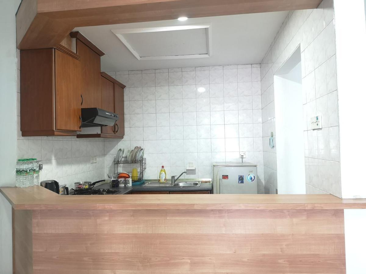 Polo Park Near Mid Valley Southkey Apartment *
