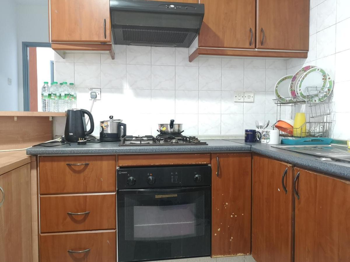 Apartment Polo Park Near Mid Valley Southkey